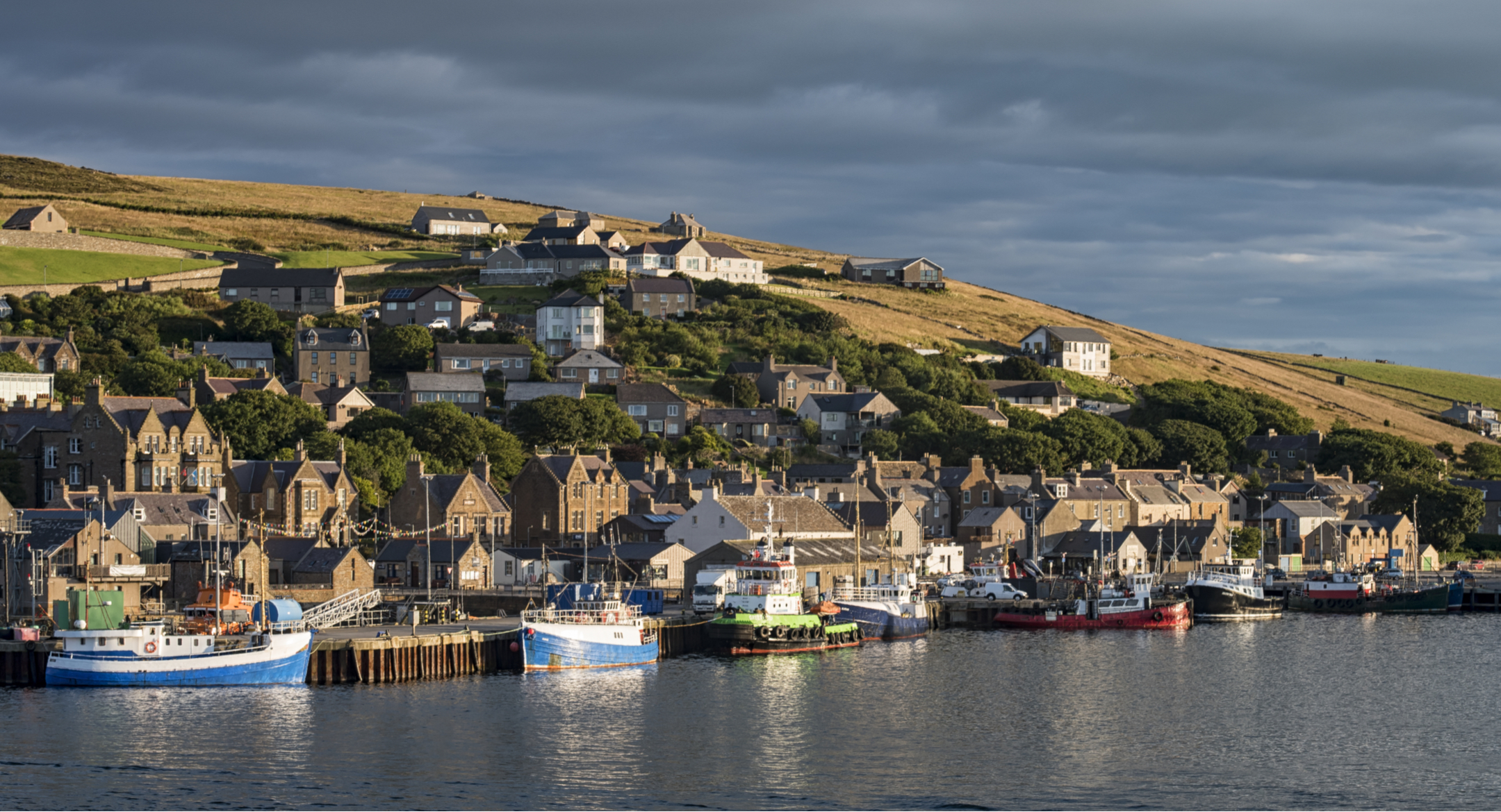 Stromness, Scotland, UK. Credit: Nicola Colombo/Shutterstock.com