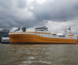 As the ferry approached, the scale of the Kirkella quickly became evident. Credit: Louis Harkell / Undercurrent News